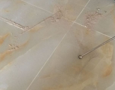 江都瓷砖空鼓维修公司分享粘合剂选择不当在瓷砖铺贴过程中可能导致以下问题